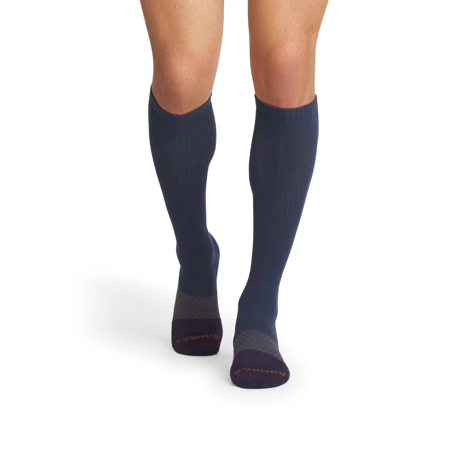 official-bombas::10126-moonlight-washedblack-adult-male-onmodel-2-transparent.png