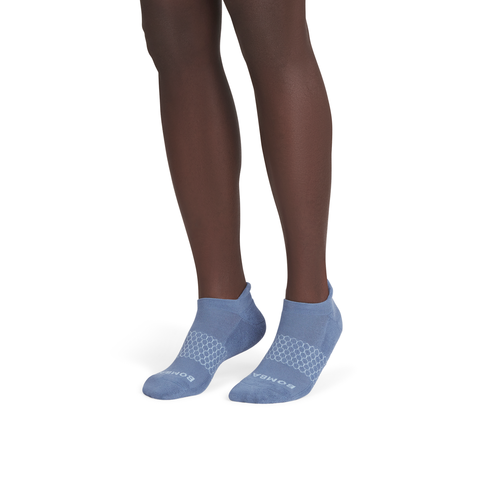 official-bombas::3572-bluesmoke-cloudblue-adult-male-onmodel-2-transparent.png