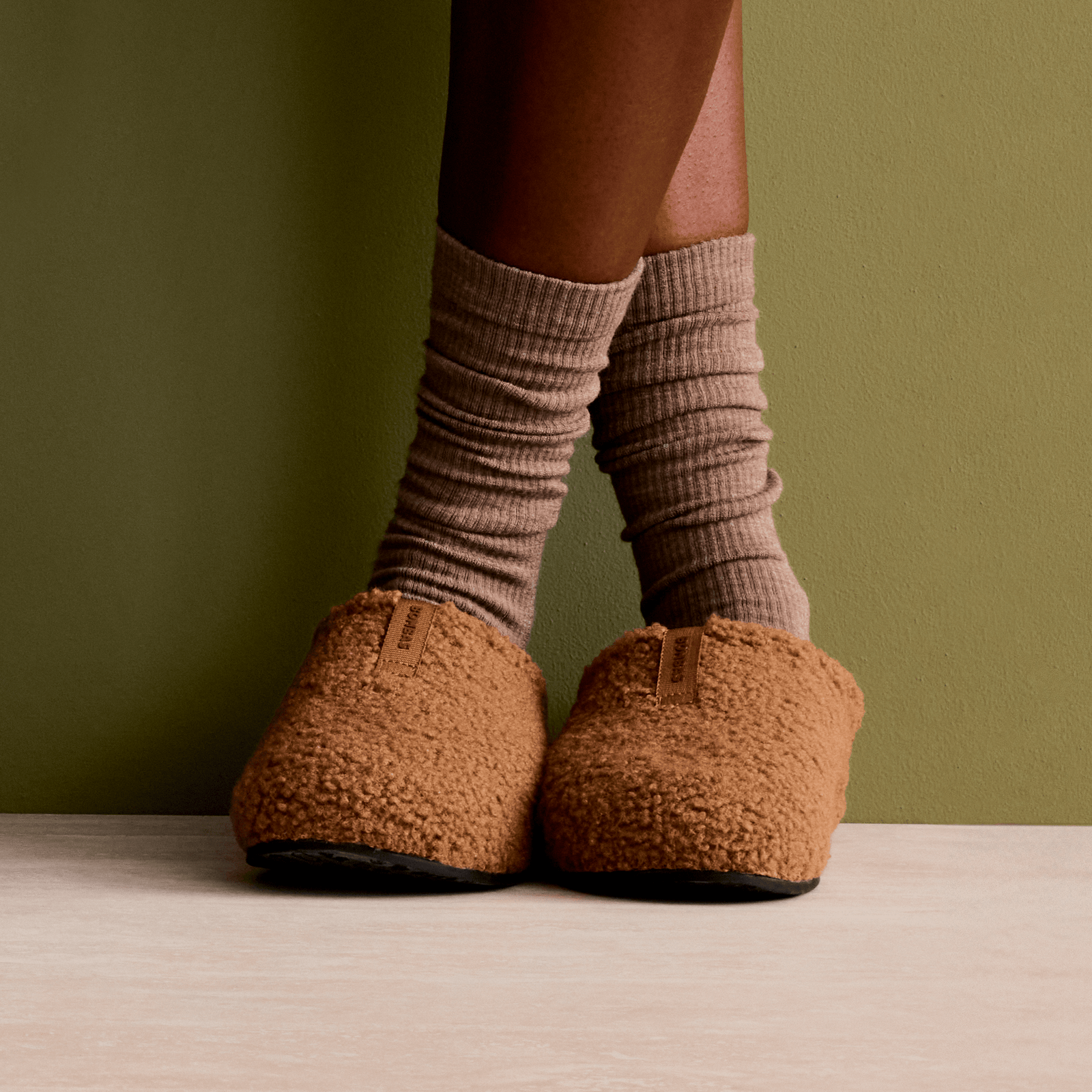 Women's Sunday Slipper - Dark Camel [LIFESTYLE] [6074]