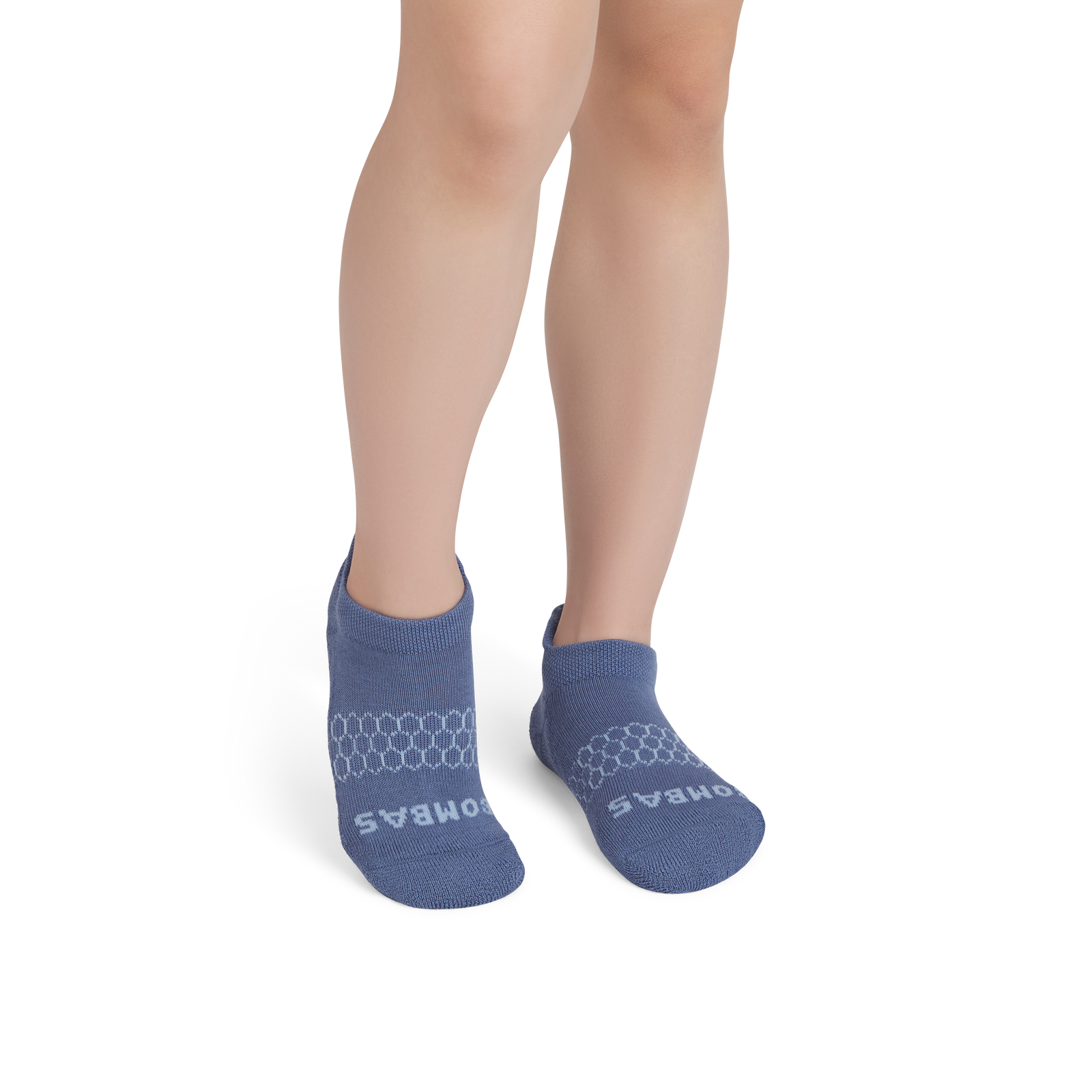 official-bombas::9146-bluesmoke-cloudblue-junior-unisex-onmodel-2-transparent.png