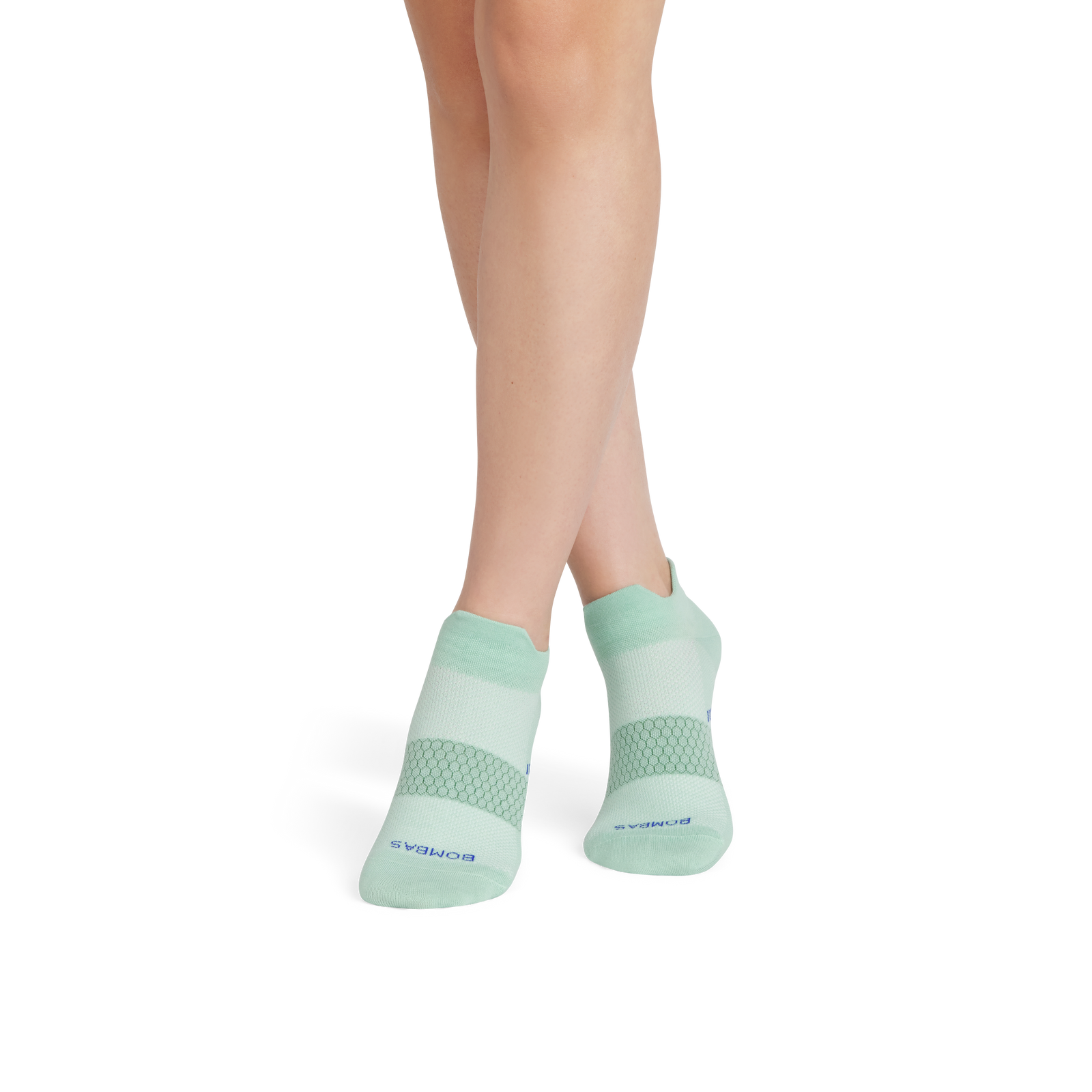 official-bombas::9160-jadeite-adult-female-onmodel-2-transparent.png