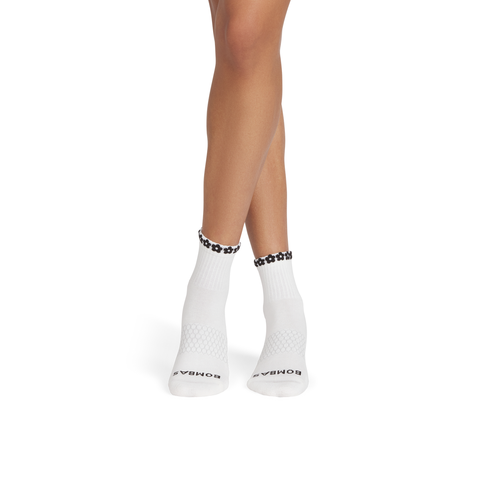 official-bombas::9171-softwhite-black-adult-female-onmodel-2-transparent.png