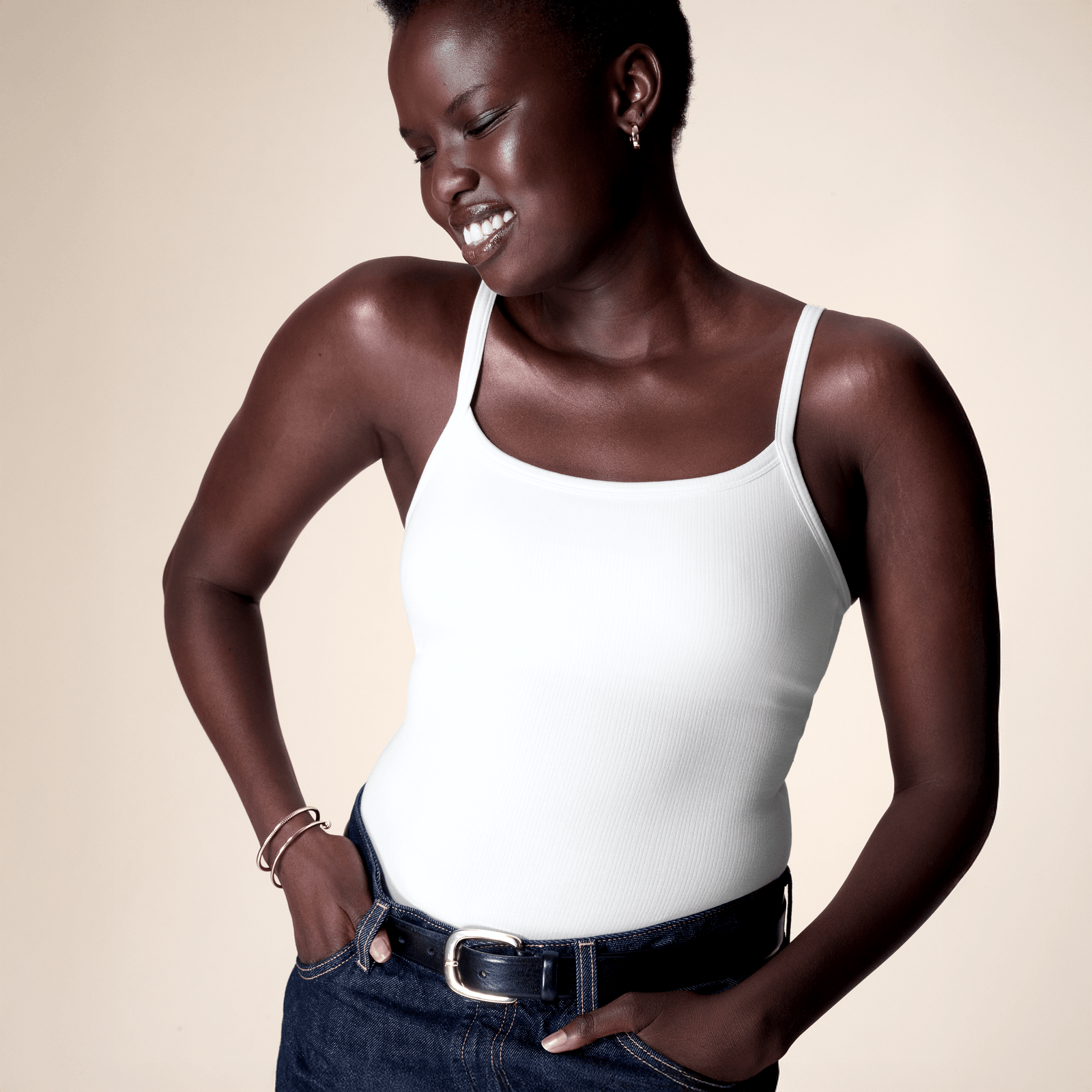 official-bombas::9349-white-adult-female-onmodel-0-transparent.png