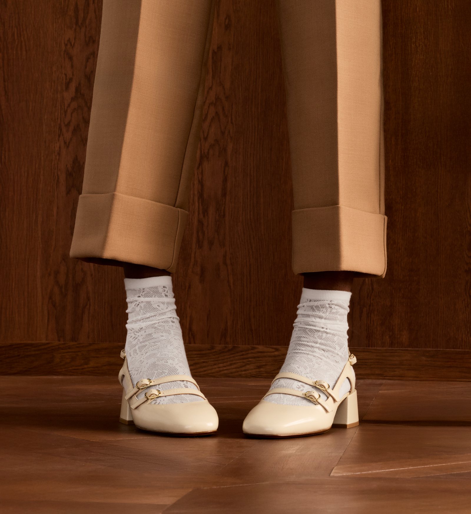 Women’s Floral Lace Half Calf Socks - soft white L [9996] [LIFESTYLE]