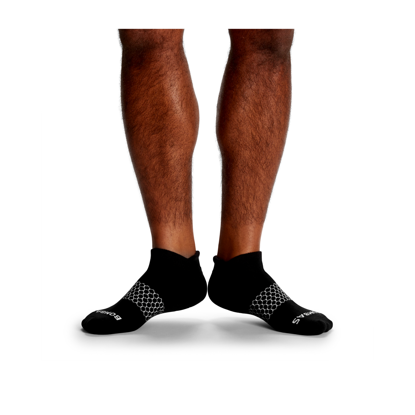 official-bombas::black-onmodel-3-transparent_ab2e2c1a-d55a-4a6b-a26f-8b4d5b6c6305.png